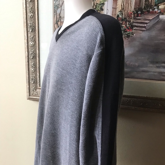 C-TWO (XL) Gray w/ Black Trim V-Neck Shirt - Picture 5 of 5